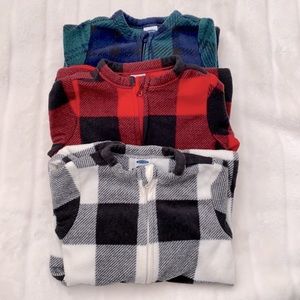 Old Navy Fleece footed pajamas